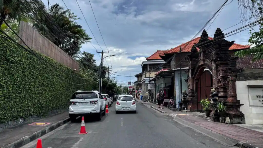Boutique stores along Jalan Petitenget in Seminyak