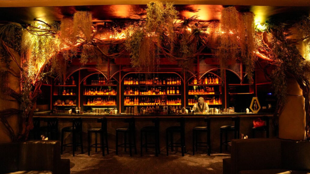 Best for Chill Nights: The Shady Pig Seminyak