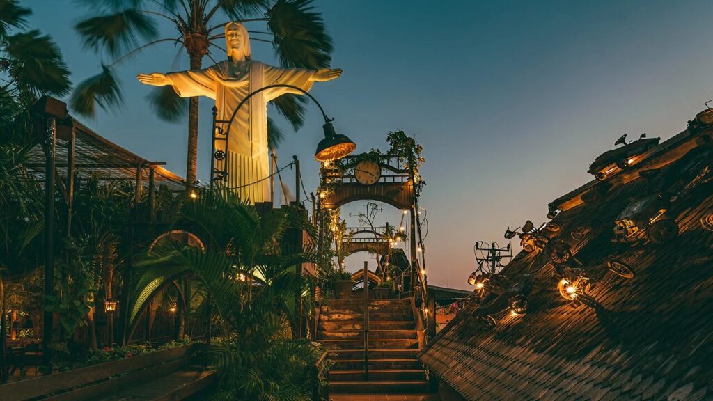 Nightlifr Guide: La Favela Seminyak