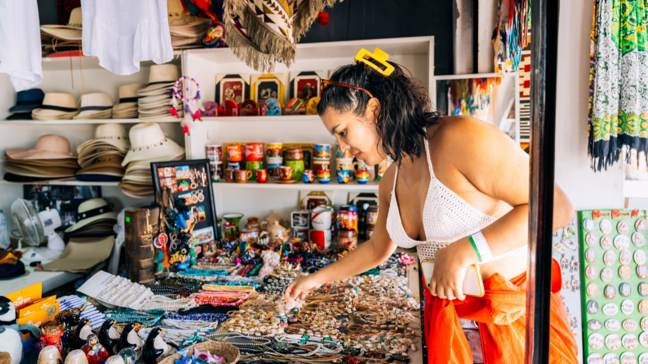 Best places to shop in Seminyak for fashion and Balinese souvenirs